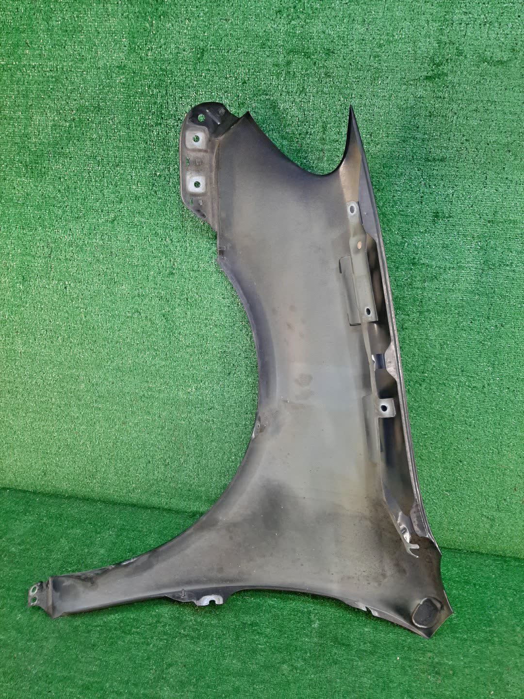 Крыло правое переднее VOLKSWAGEN GOLF 5K1, MK6, AJ5 1K9821022 4 ракурс