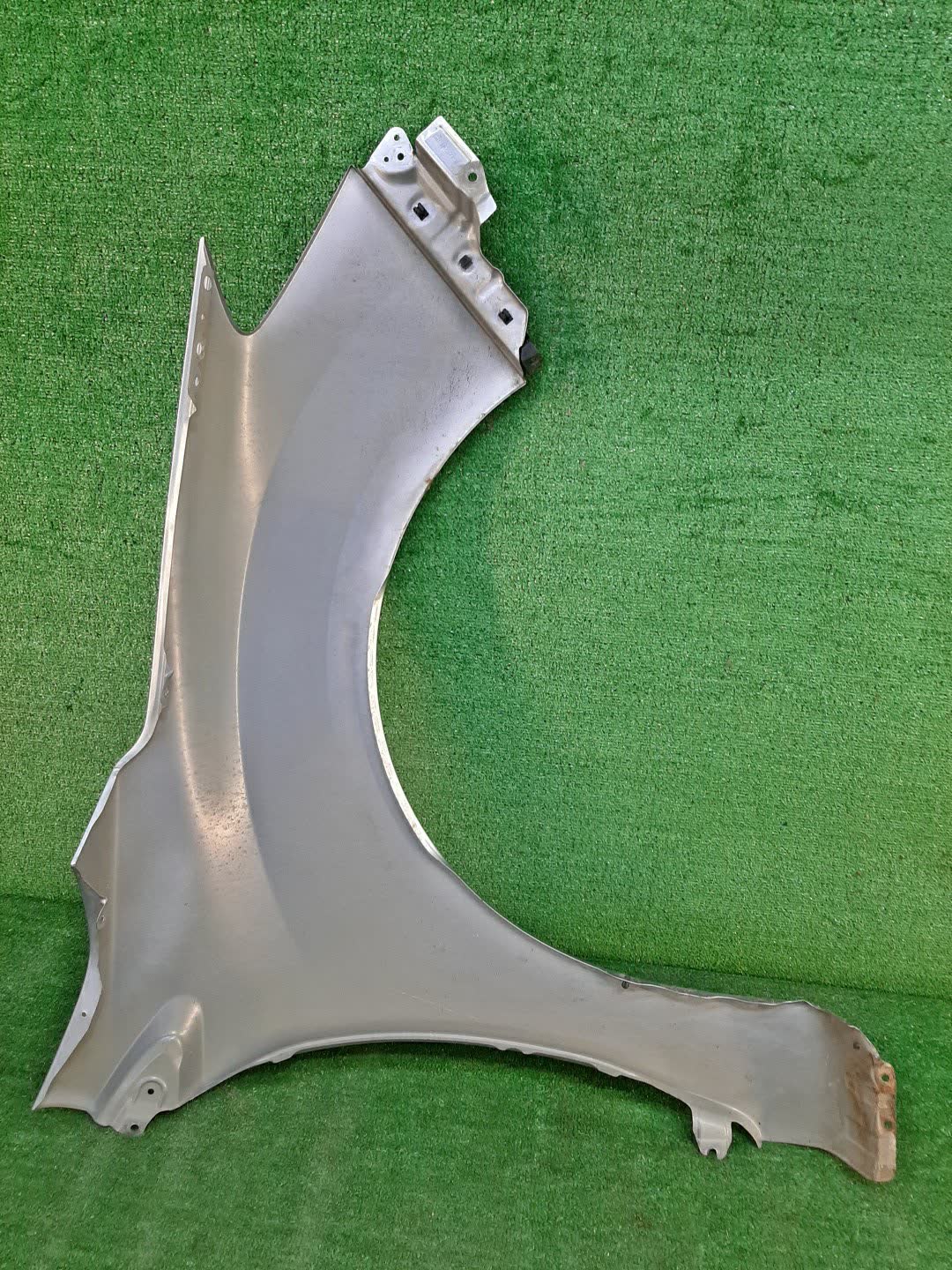 Крыло левое переднее SUBARU IMPREZA GP2, GP3, GP6, GJ2, GJ3, GJ6, GJ7, GP7 8031 4 ракурс