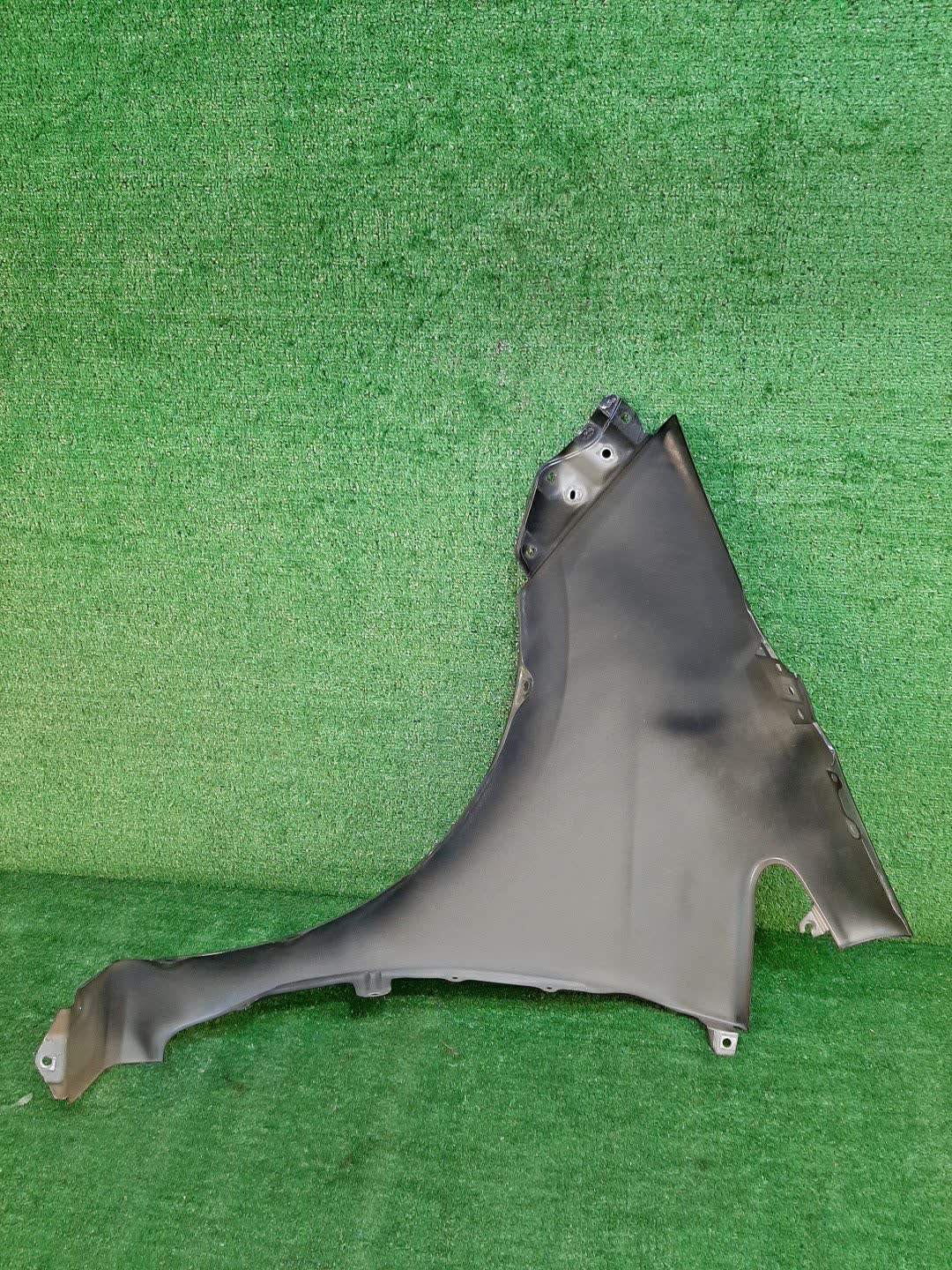 Крыло правое переднее SUBARU TREZIA NCP120, NCP125, NSP120 8326 3 ракурс