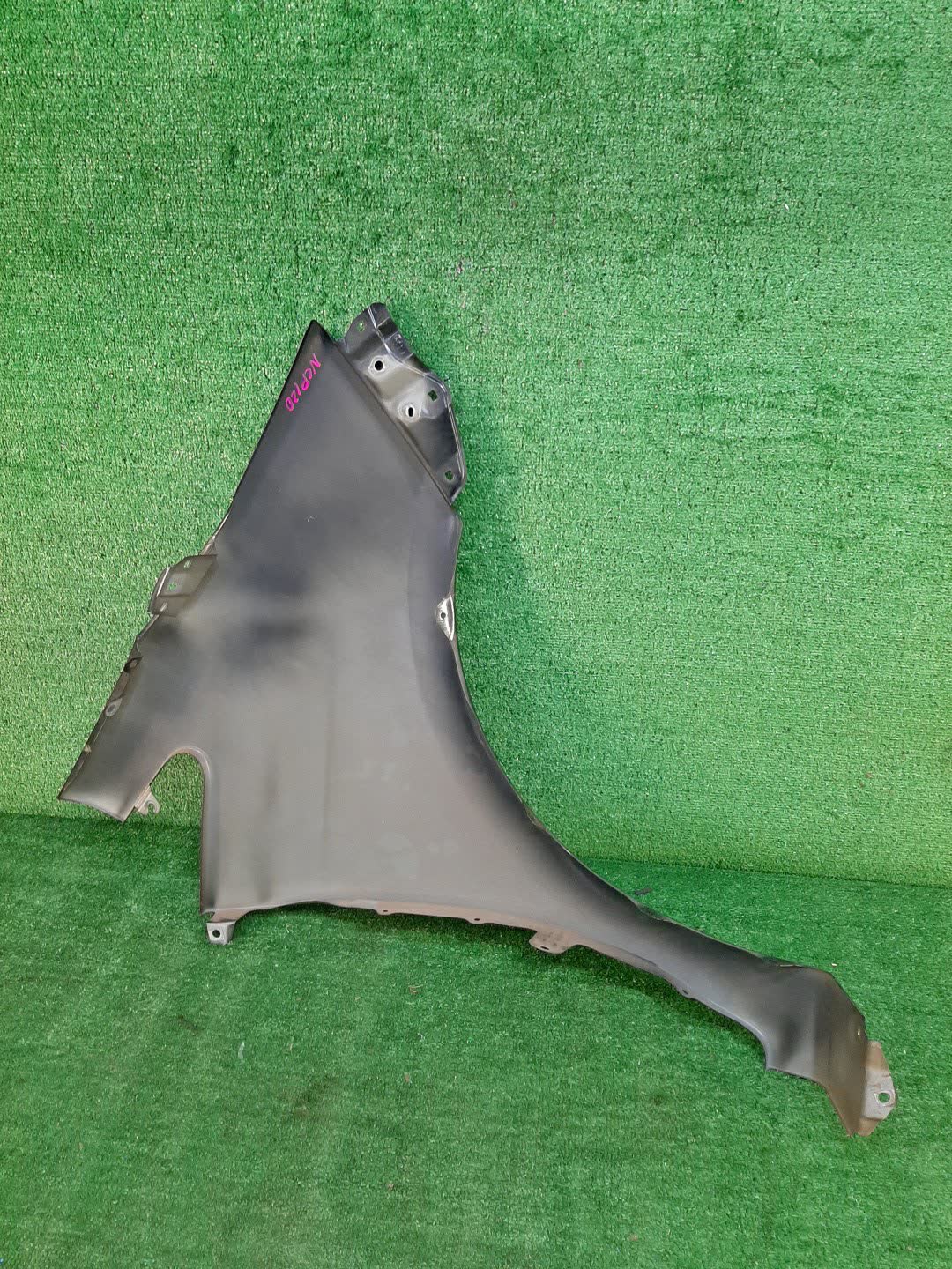 Крыло левое переднее SUBARU TREZIA NCP120, NCP125, NSP120 8377 3 ракурс
