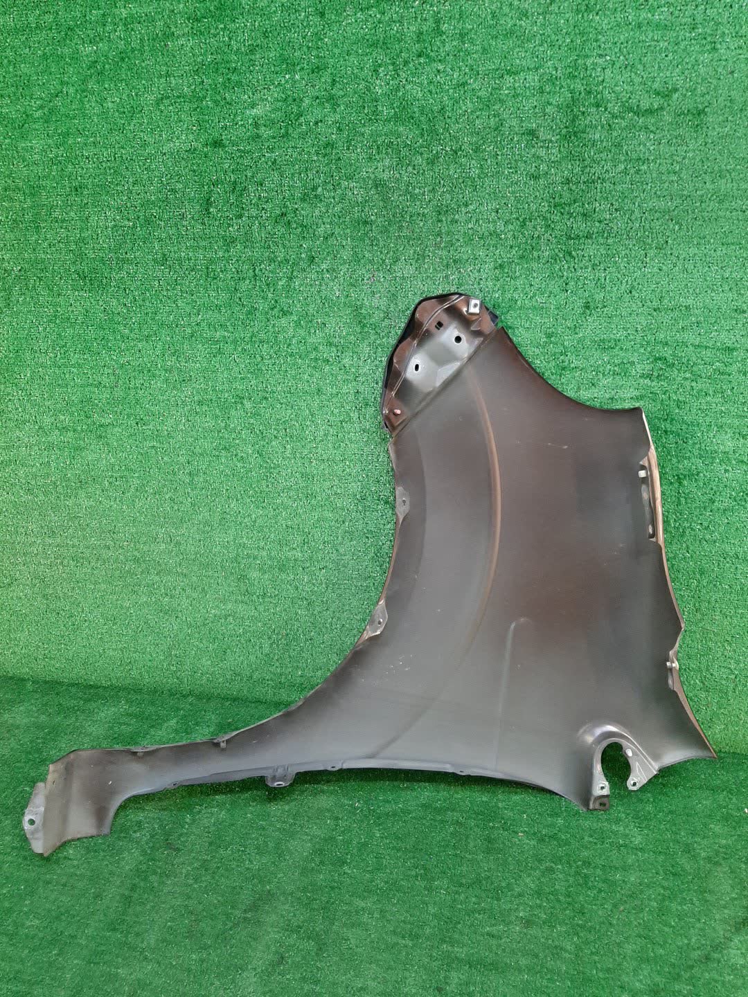 Крыло правое переднее TOYOTA PORTE NCP141, NSP140, NSP141, NCP145 8512 4 ракурс