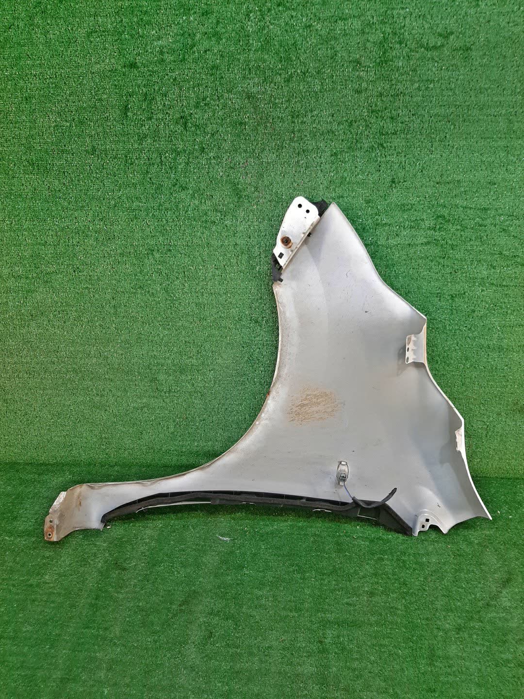 Крыло правое переднее SUZUKI WAGON R MH34S 8526 5 ракурс