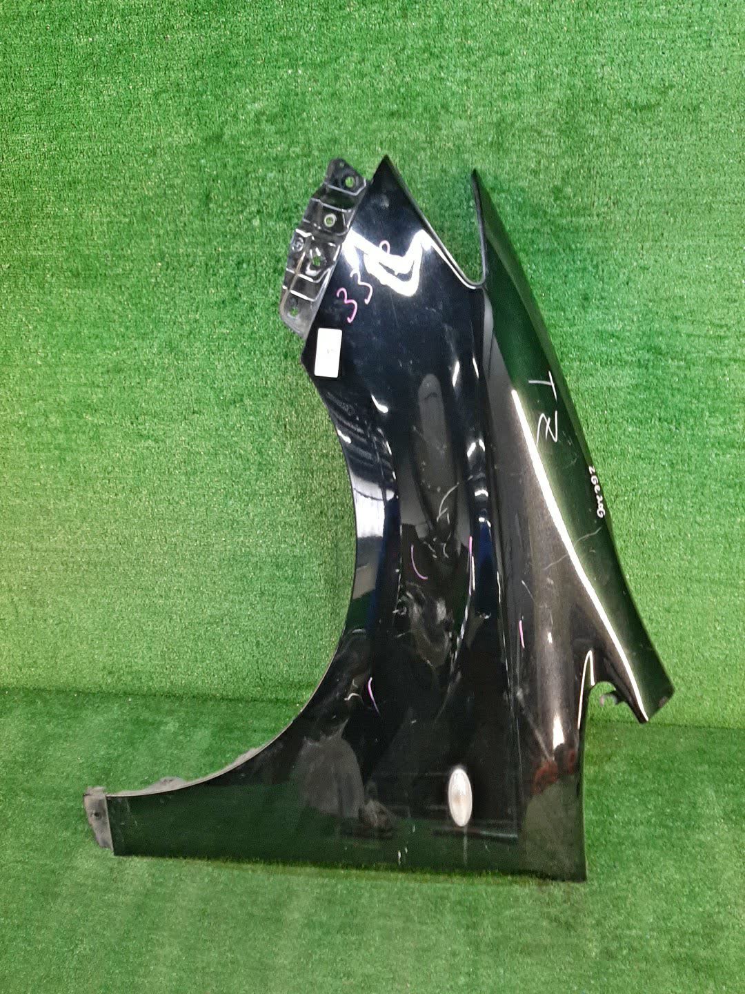 Крыло левое переднее TOYOTA WISH ZGE20W, ZGE20G, ZGE25W, ZGE21G, ZGE22W, ZGE25G X 1 ракурс