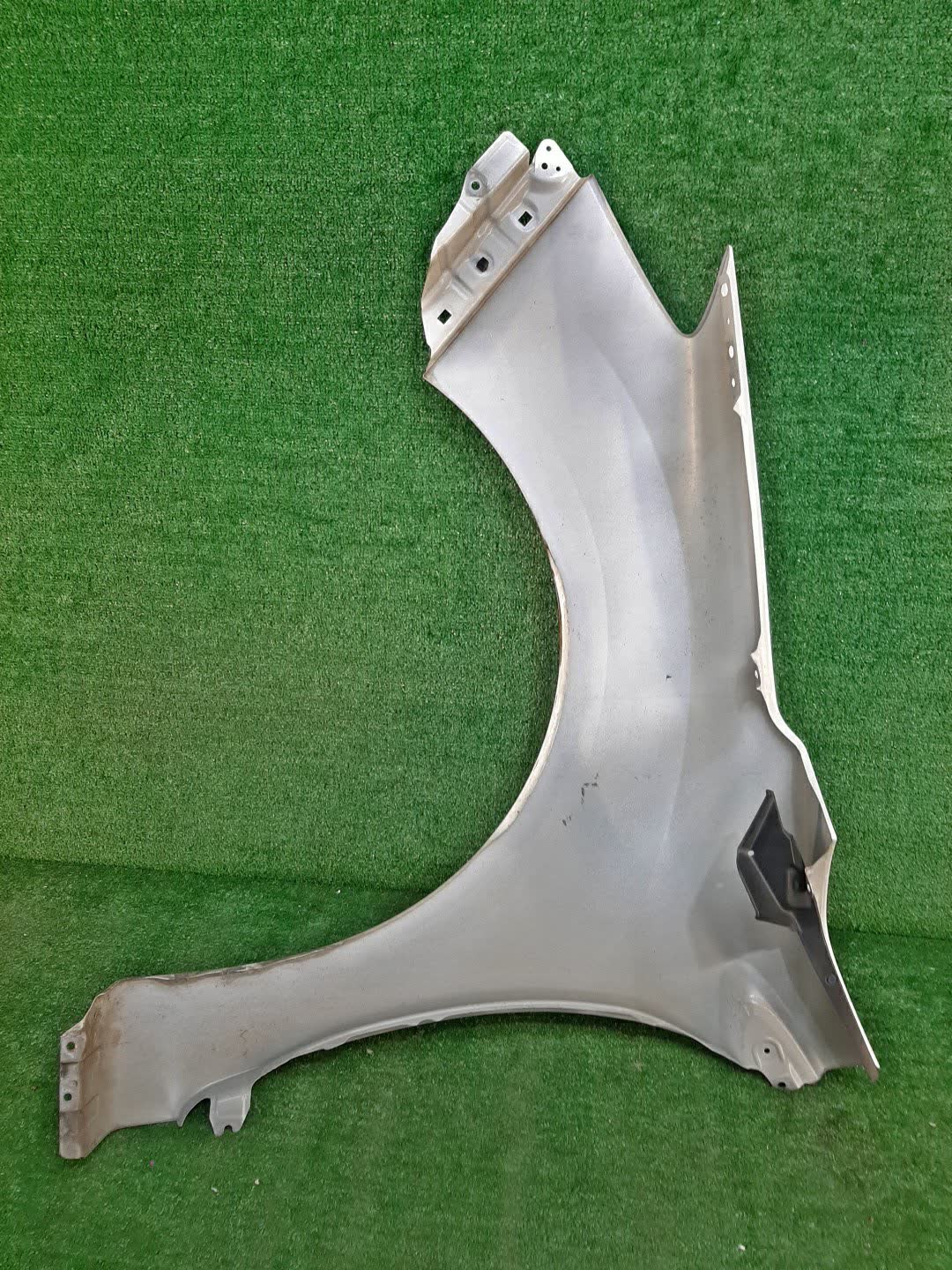 Крыло правое переднее SUBARU IMPREZA GP2, GP3, GP6, GJ2, GJ3, GJ6, GJ7, GP7 3608 4 ракурс