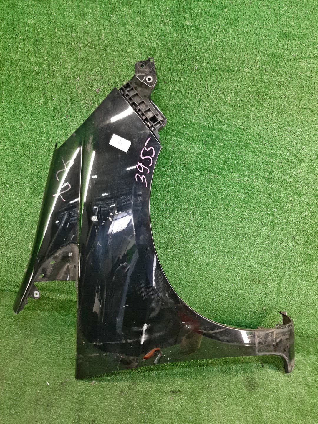 Крыло правое переднее HONDA FIT SHUTTLE GG7, GG8, GP2 3955 1 ракурс
