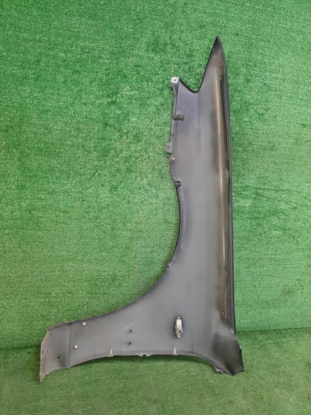 Крыло правое переднее MAZDA CAPELLA, 626 GF8P, GWEW, GW8W, GWER, GWFW, GFEP, GW5R, GF, GW 4675 4 ракурс
