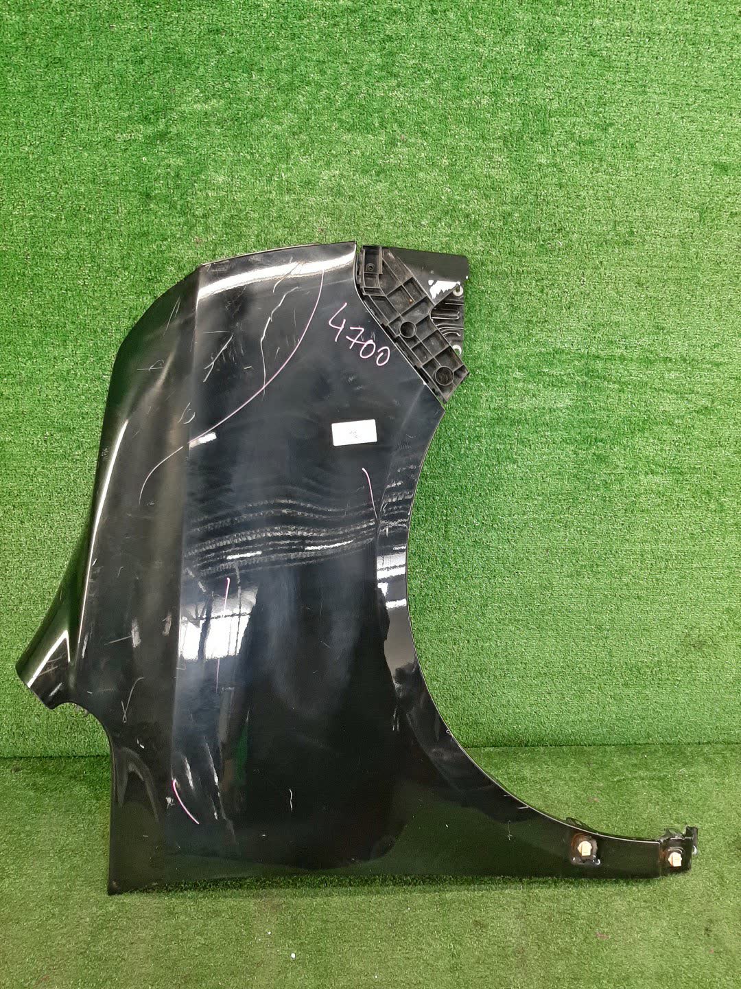 Крыло правое переднее TOYOTA VOXY ZRR75W, ZRR70W, ZRR75G, ZRR70G 4700 1 ракурс