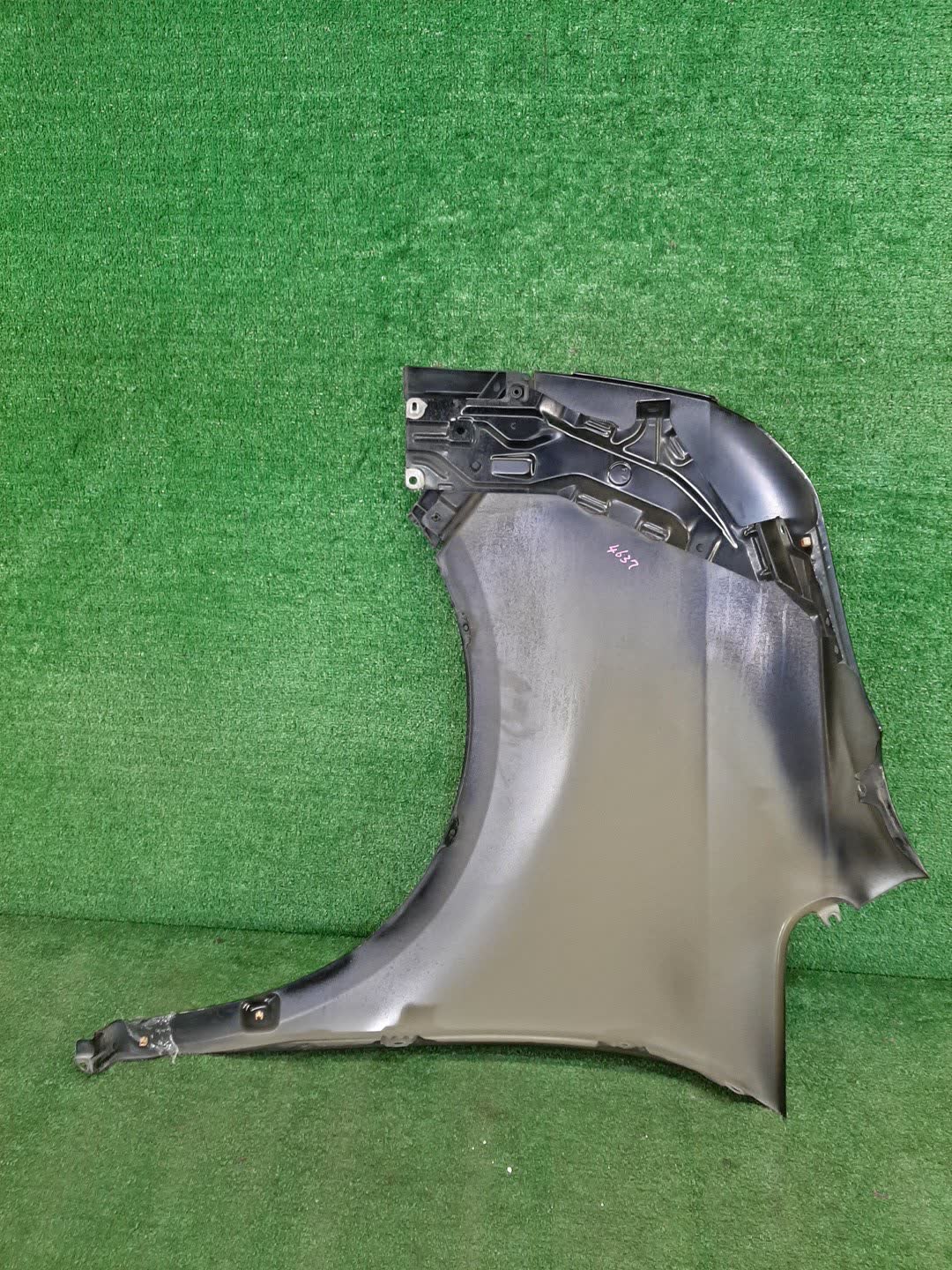 Крыло правое переднее TOYOTA VOXY ZRR75W, ZRR70W, ZRR75G, ZRR70G 4700 4 ракурс