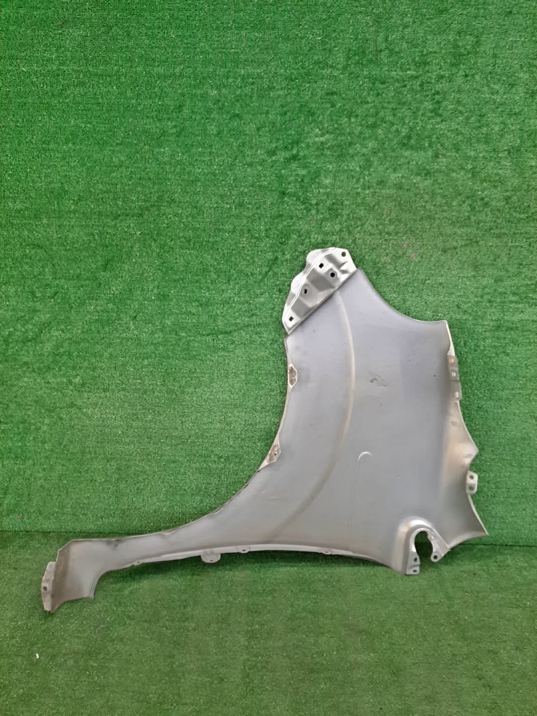 Крыло правое переднее TOYOTA PORTE NCP141, NSP140, NSP141, NCP145 4718 2 ракурс