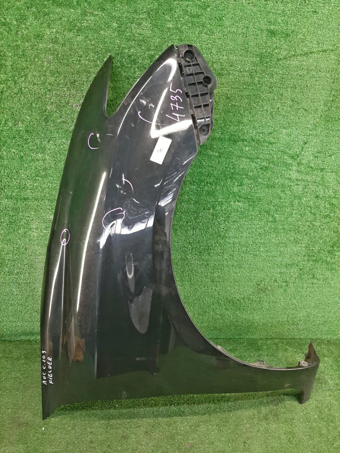 Крыло правое переднее TOYOTA COROLLA FIELDER, COROLLA  AXIO ZRE162G, NZE164G, NZE161G, NKE165G, NRE161G, NZE161, NZE164, NRE161, NKE165, NRE160 4735 1 ракурс