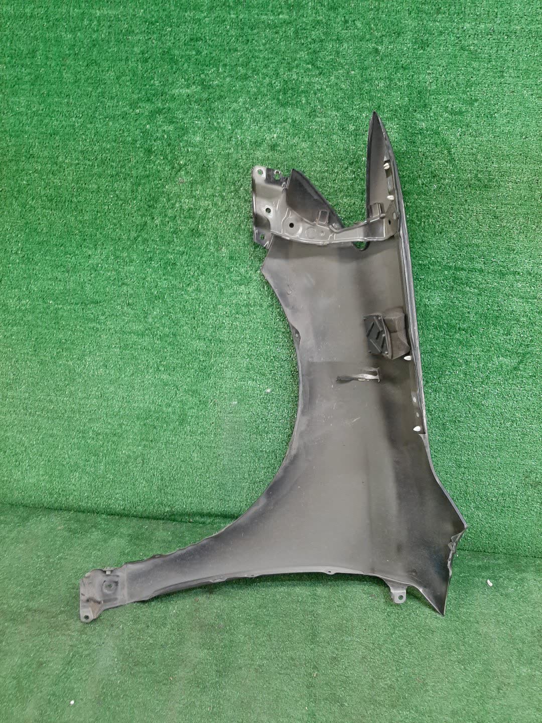 Крыло правое переднее LEXUS CT200H ZWA10 4897 3 ракурс