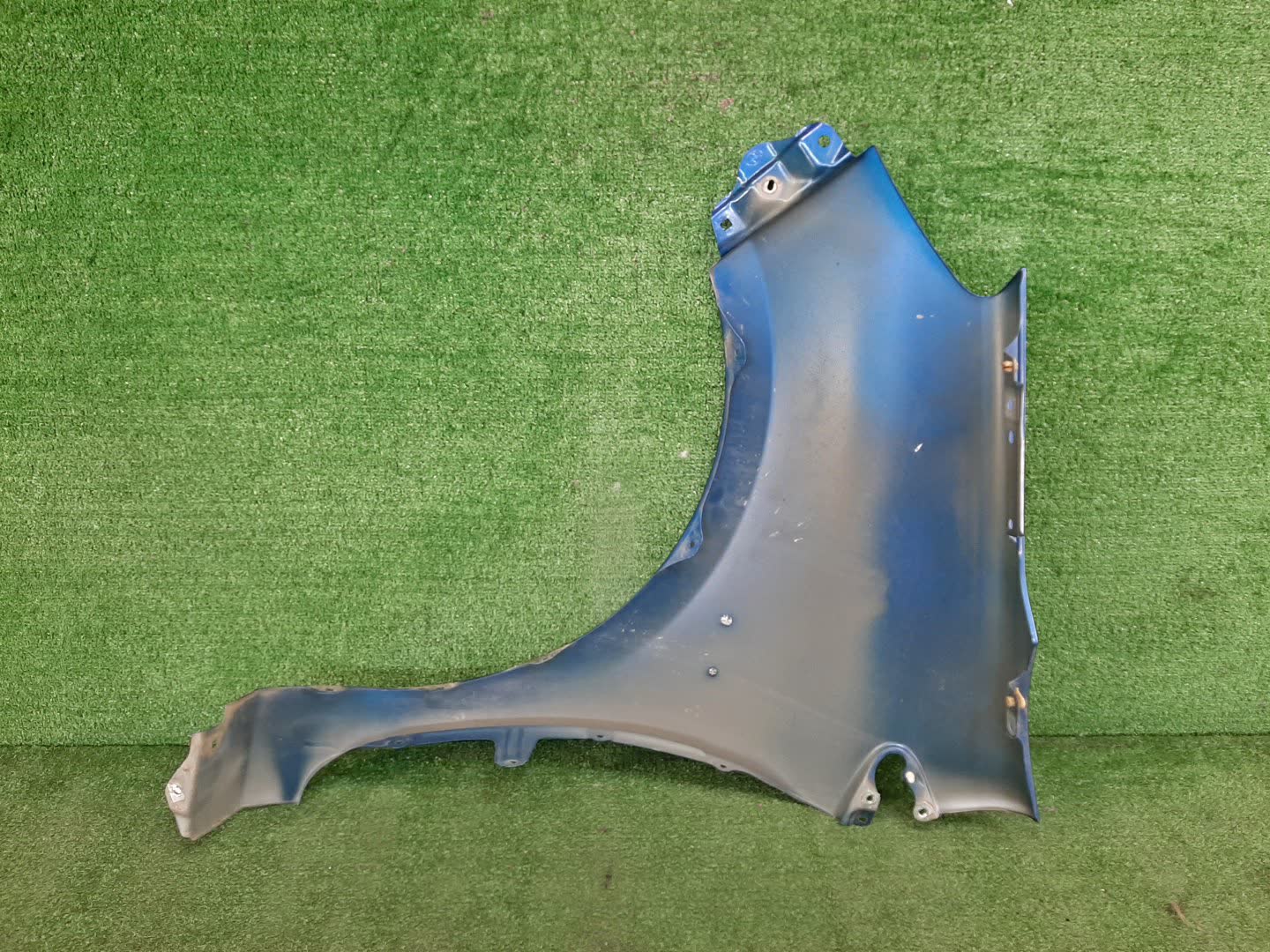 Крыло правое переднее TOYOTA AQUA NHP10 4954 4 ракурс