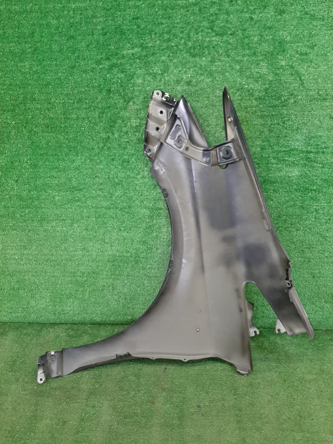 Крыло правое переднее TOYOTA PRIUS ZVW30 4958 4 ракурс
