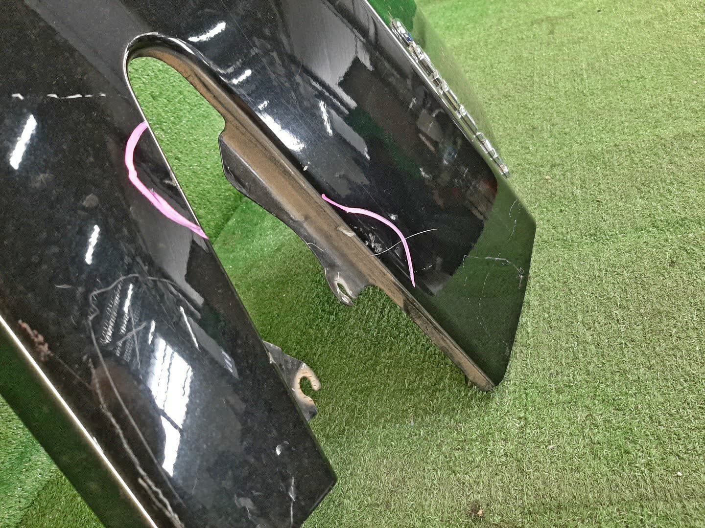 Крыло правое переднее TOYOTA PRIUS ZVW30 90378 2 ракурс