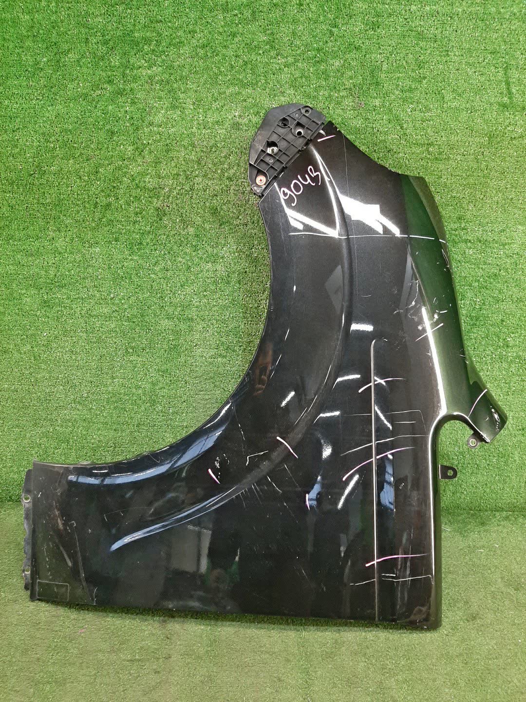 Крыло левое переднее TOYOTA PORTE NCP141, NSP140, NSP141, NCP145 90431 1 ракурс