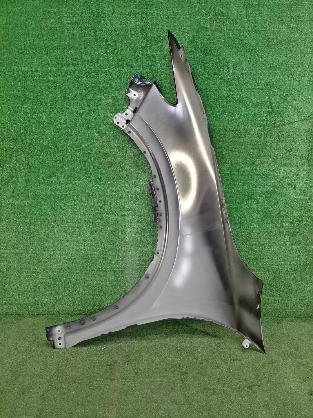 Крыло правое переднее MAZDA CX-9 TC 90558 4 ракурс