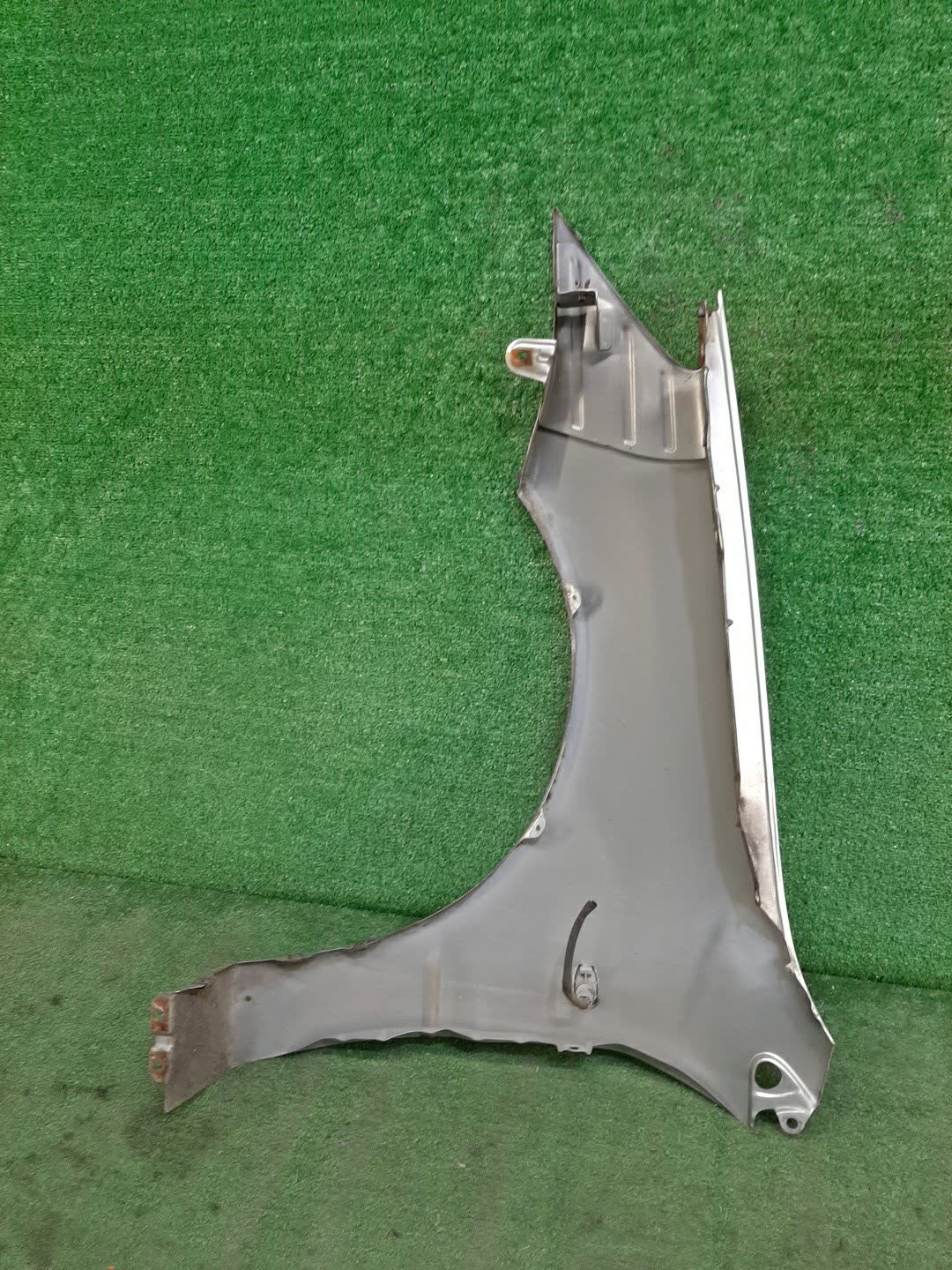 Крыло правое переднее MITSUBISHI LANCER CEDIA, LANCER CS2A, CS5W, CS5A, CS3W, CS9W, CS9A, CS1A, CS2W, CS2V, CS3A, CS6A 90819 3 ракурс