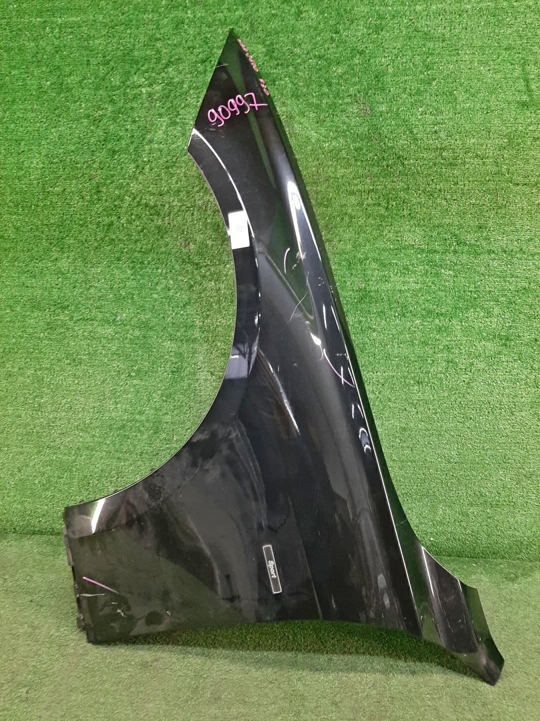 Крыло левое переднее BMW 320d, 335i, 318d, 330d, 335d, 316d, 3-Series, 328i, 320i, 316i F30, F31 90997 1 ракурс