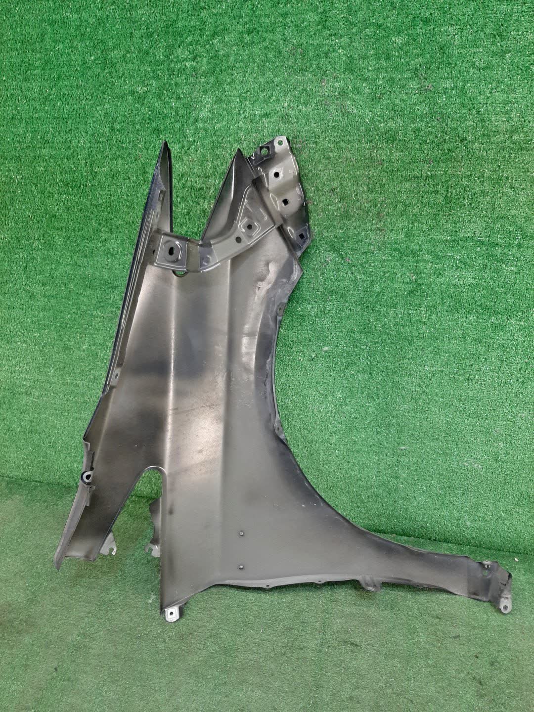 Крыло левое переднее TOYOTA PRIUS ZVW30 91393 4 ракурс