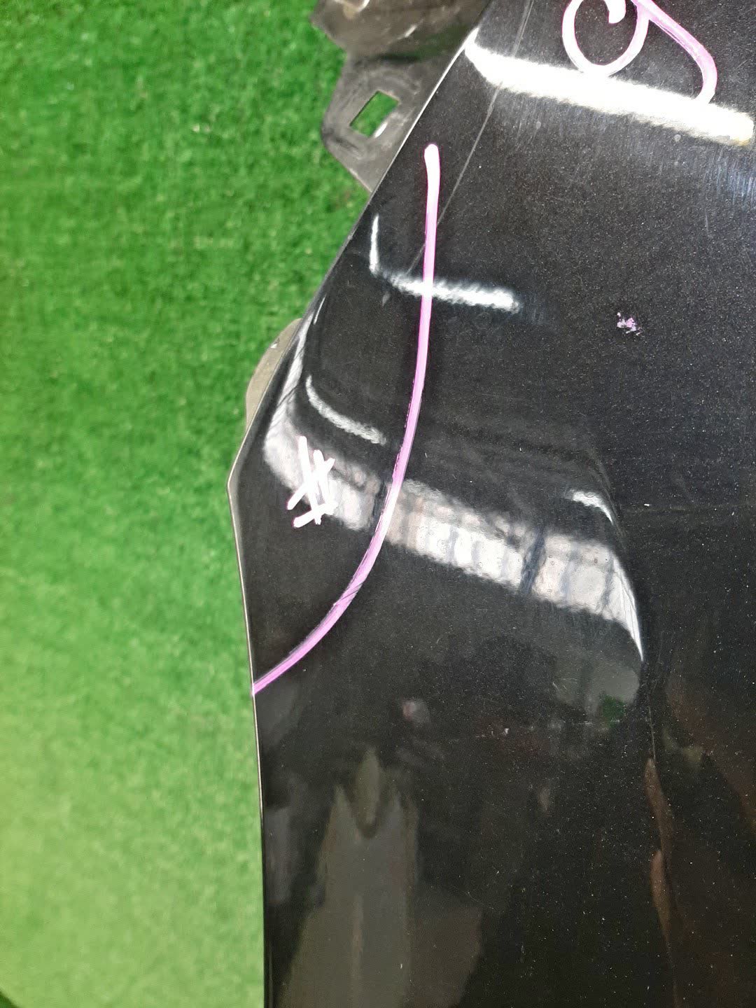 Крыло левое переднее NISSAN ELGRAND E52 92020 3 ракурс