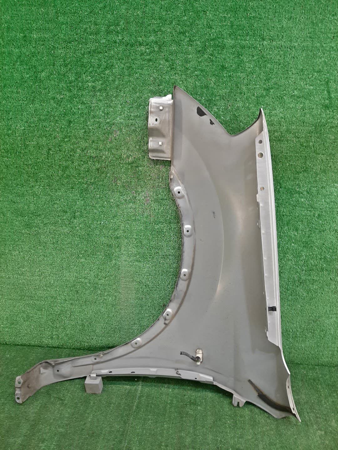 Крыло правое переднее NISSAN DUALIS J10, KNJ10, KJ10, NJ10 92710 2 ракурс