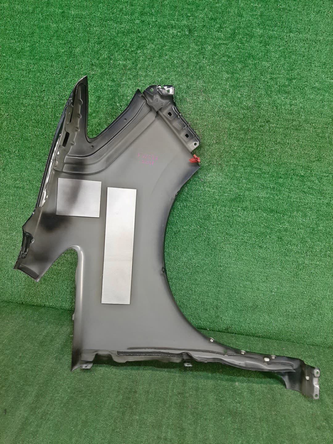 Крыло левое переднее NISSAN SERENA C26 93544 2 ракурс