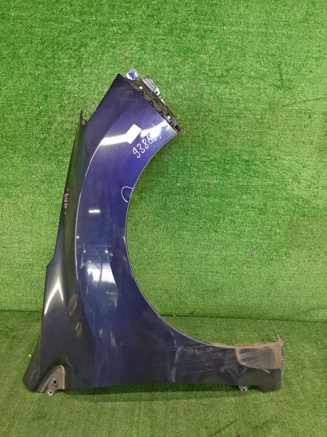 Крыло правое переднее SUBARU IMPREZA GP2, GP3, GP6, GJ2, GJ3, GJ6, GJ7, GP7 93868 1 ракурс