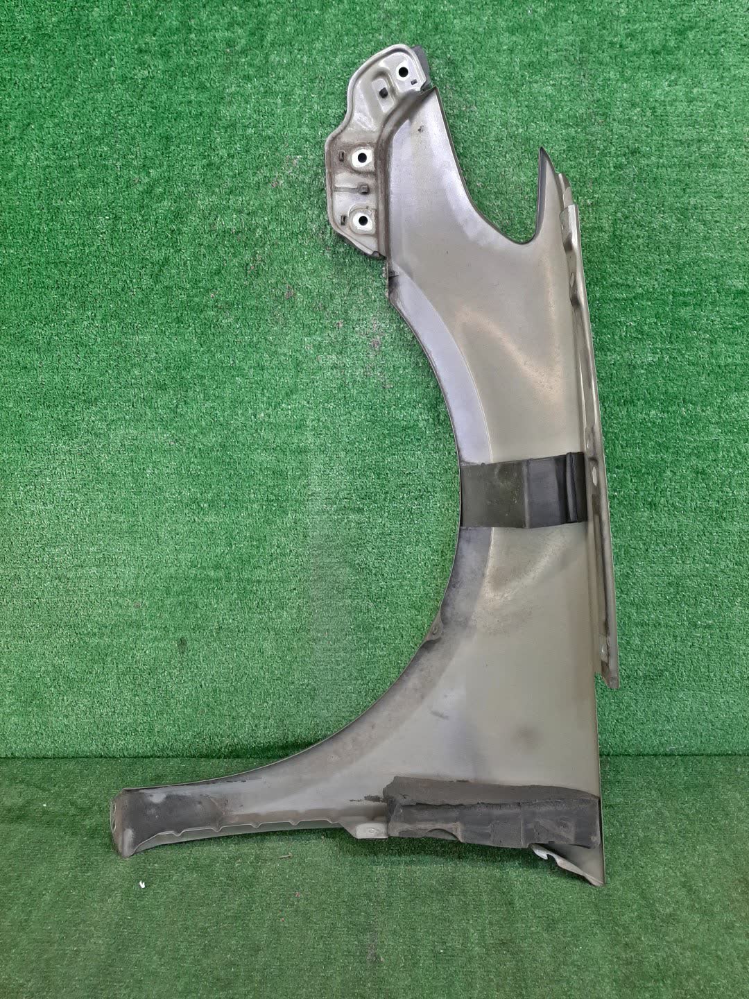 Крыло правое переднее VOLKSWAGEN PASSAT CC 358 93872 2 ракурс