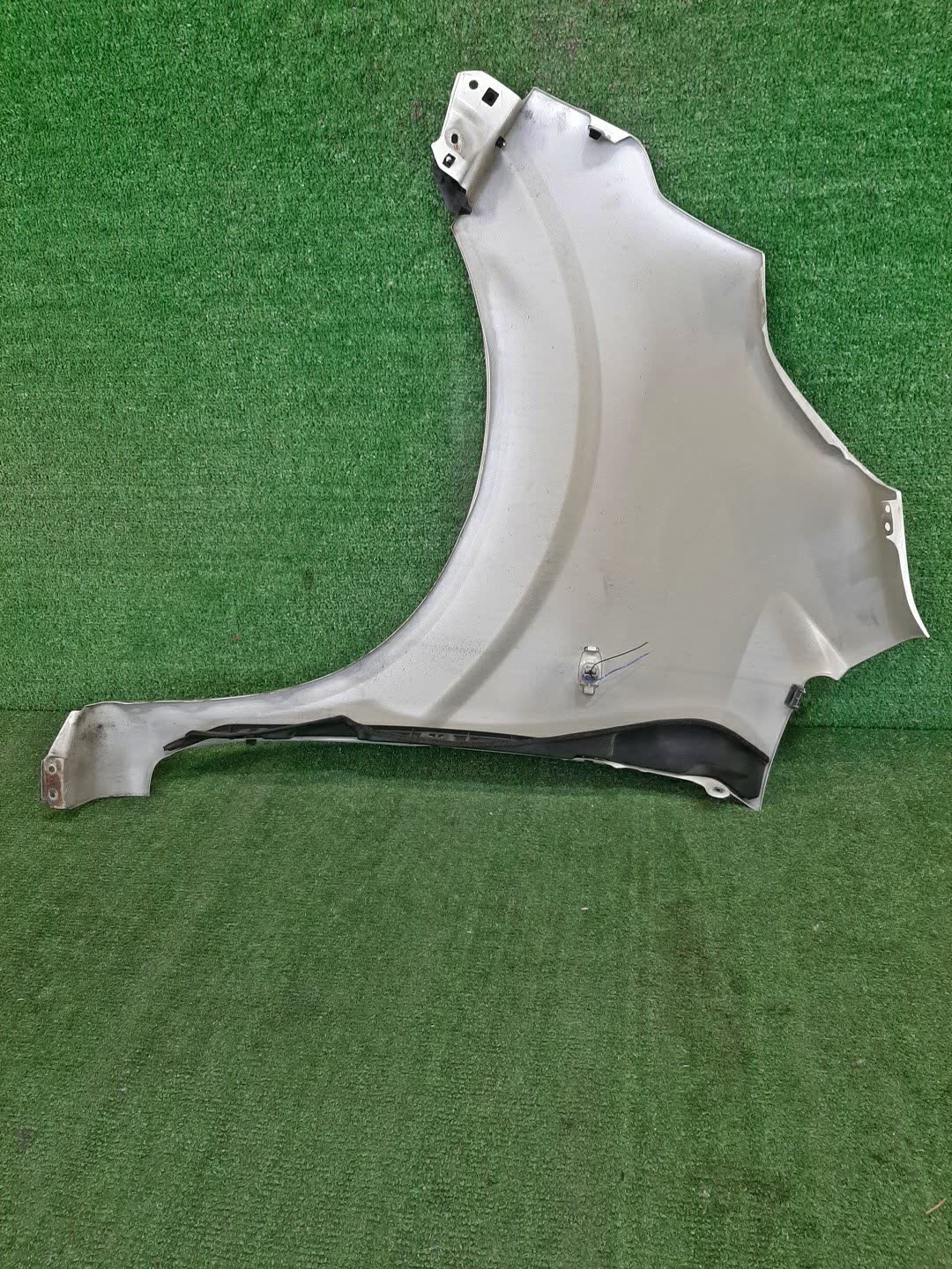 Крыло правое переднее SUZUKI WAGON R MH55S 94355 4 ракурс
