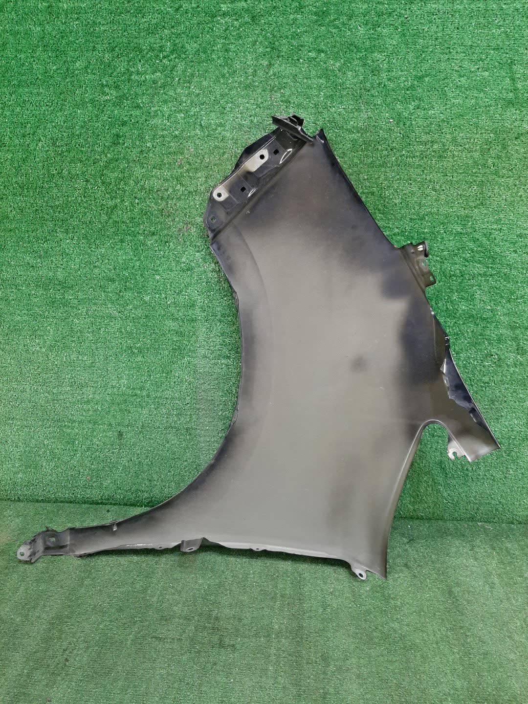 Крыло правое переднее TOYOTA NOAH, ESQUIRE ZWR80G, ZRR85W, ZRR80W, ZWR80W, ZRR80G, ZRR85G 95066 3 ракурс