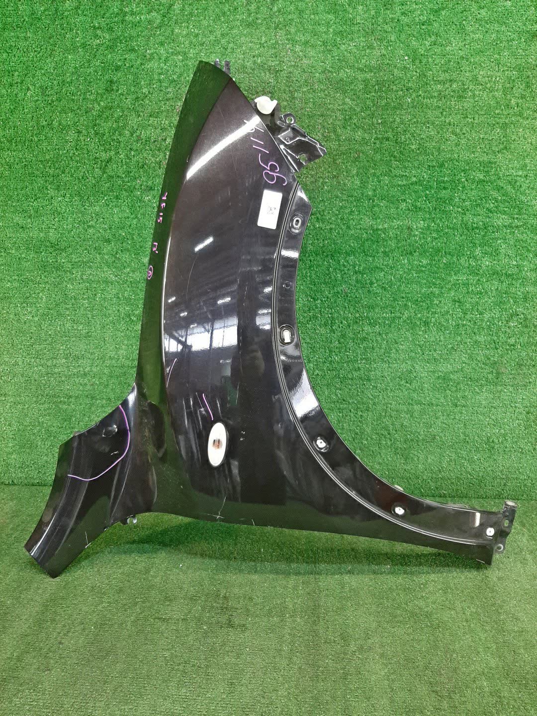 Крыло правое переднее NISSAN JUKE NF15, F15, YF15 95114 1 ракурс