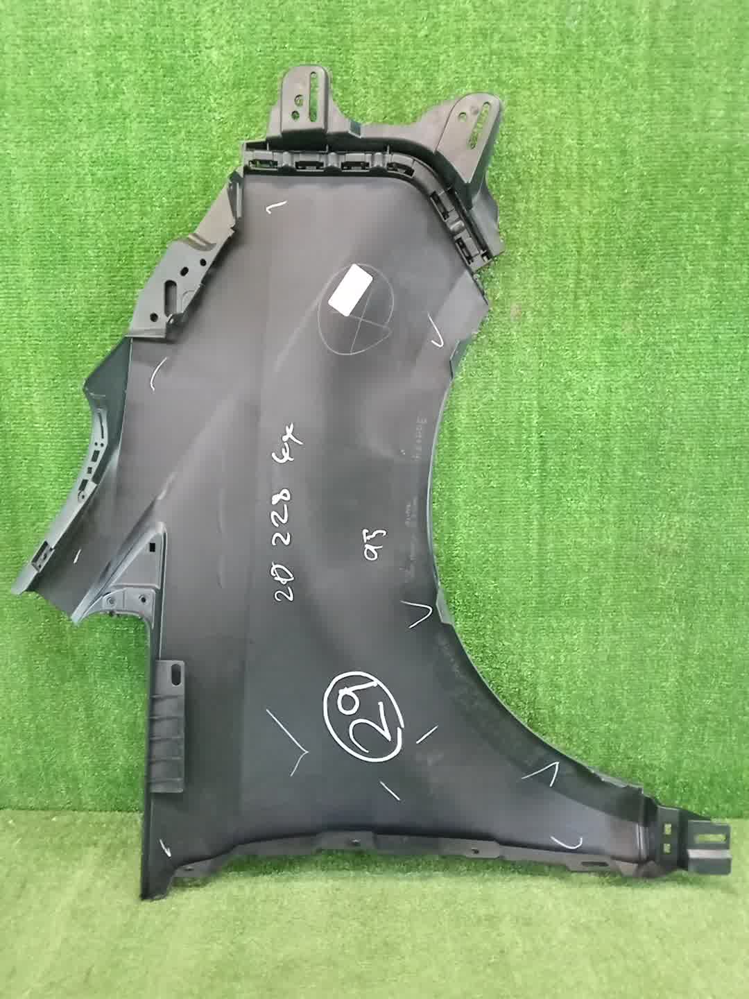 Крыло левое переднее MITSUBISHI DELICA D5 CV1W, CV2W, CV4W, CV5W 5220AF13 2 ракурс