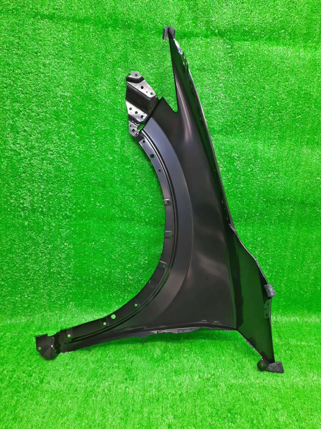 Крыло правое переднее MAZDA CX-8, CX-5 KG2P, KG5P, KF5P, KF2P, KFEP KB7W-52-111 2 ракурс