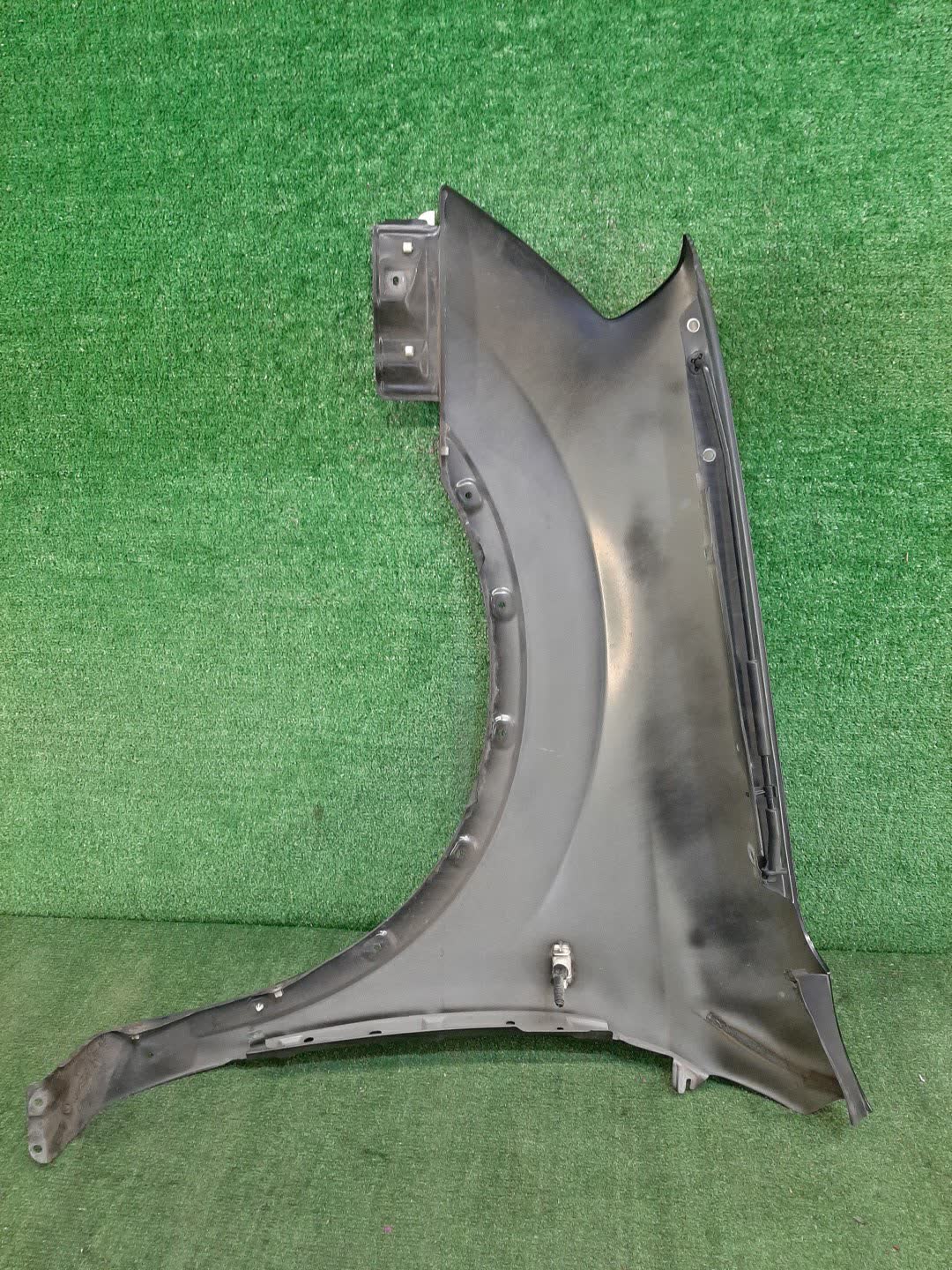 Крыло правое переднее NISSAN DUALIS J10, KNJ10, KJ10, NJ10 95718 3 ракурс