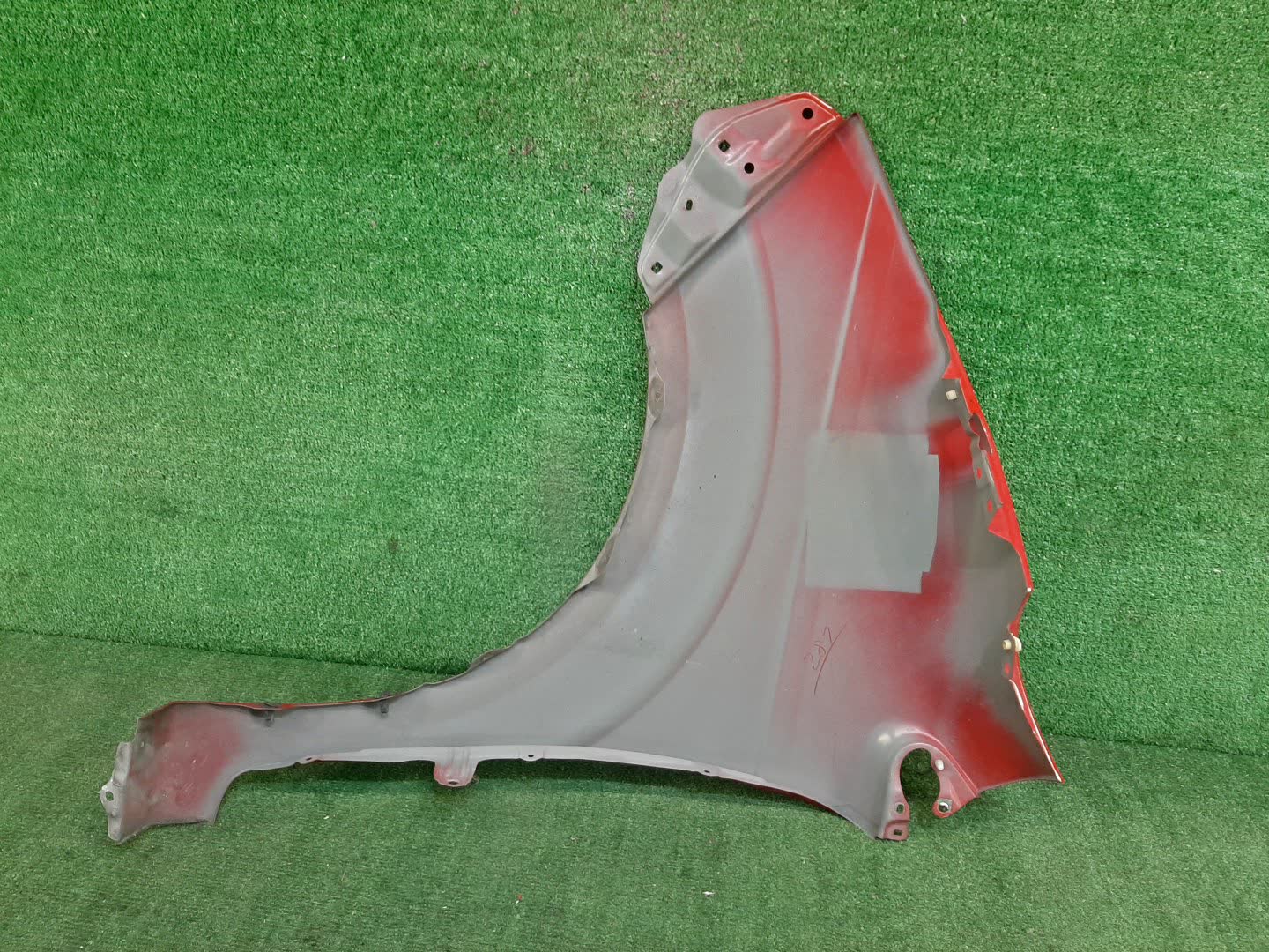 Крыло правое переднее TOYOTA SPADE NCP141, NSP140, NSP141, NCP145 95877 2 ракурс