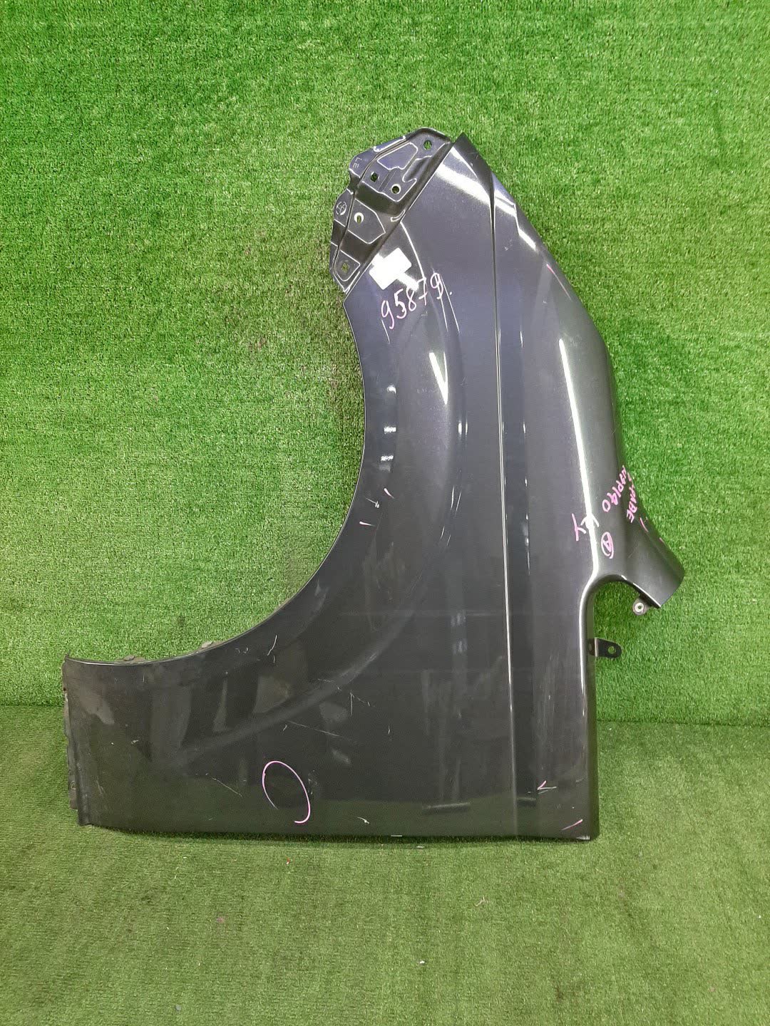 Крыло левое переднее TOYOTA SPADE NCP141, NSP140, NSP141, NCP145 95879 1 ракурс