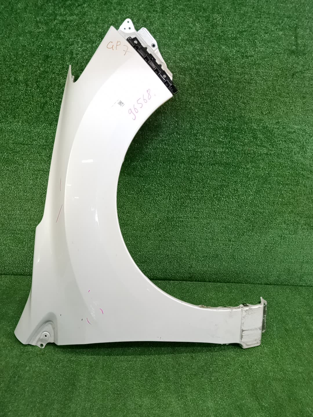 Крыло правое переднее SUBARU IMPREZA GP2, GP3, GP6, GJ2, GJ3, GJ6, GJ7, GP7 96568 1 ракурс