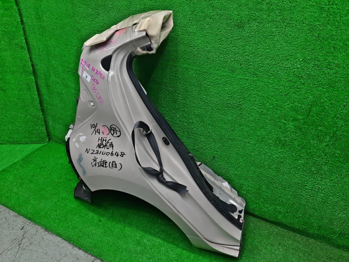 Крыло правое заднее TOYOTA AQUA MXPK10, MXPK11, MXPK15, MXPK16 96582 2 ракурс