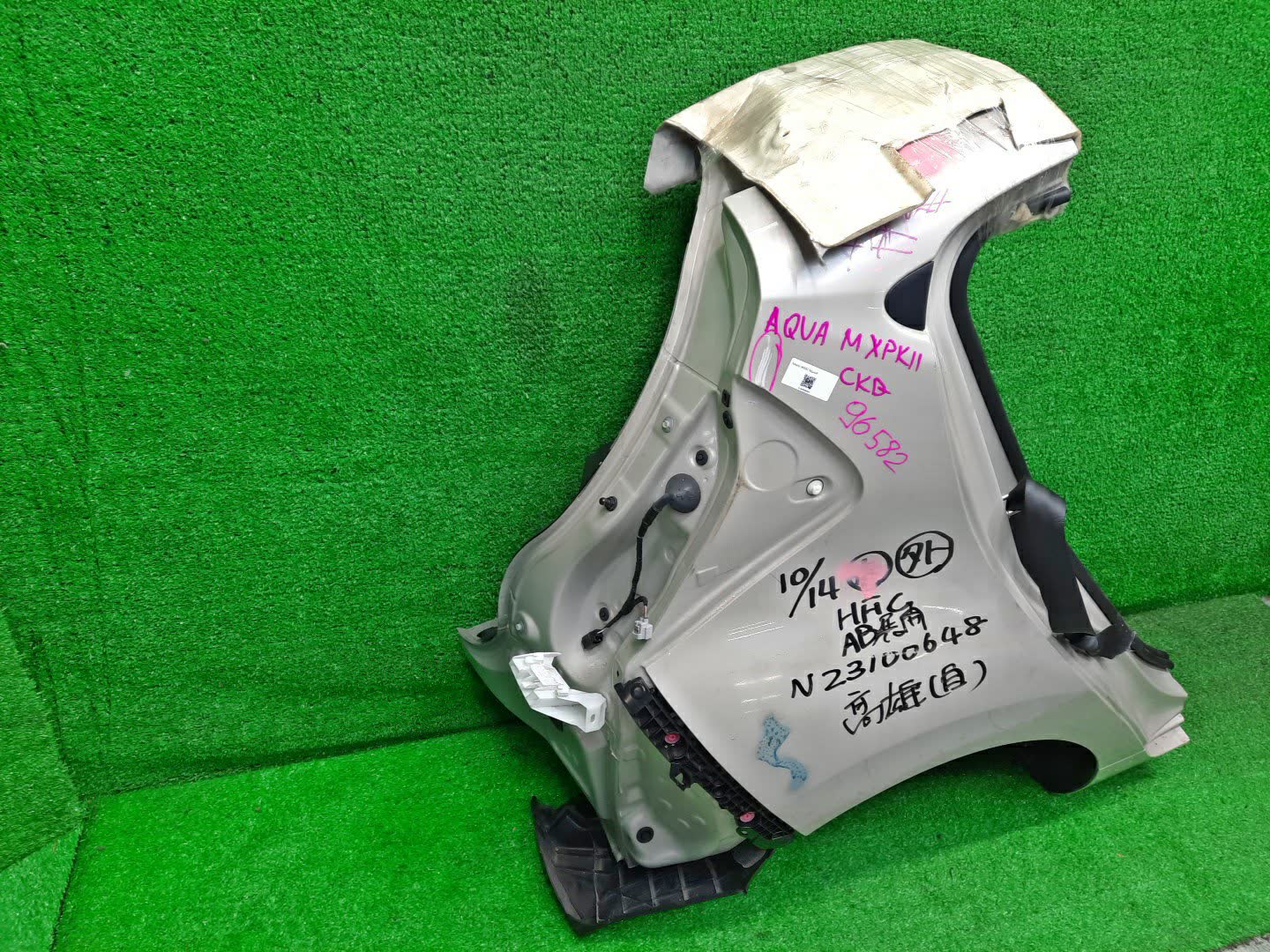 Крыло правое заднее TOYOTA AQUA MXPK10, MXPK11, MXPK15, MXPK16 96582 3 ракурс