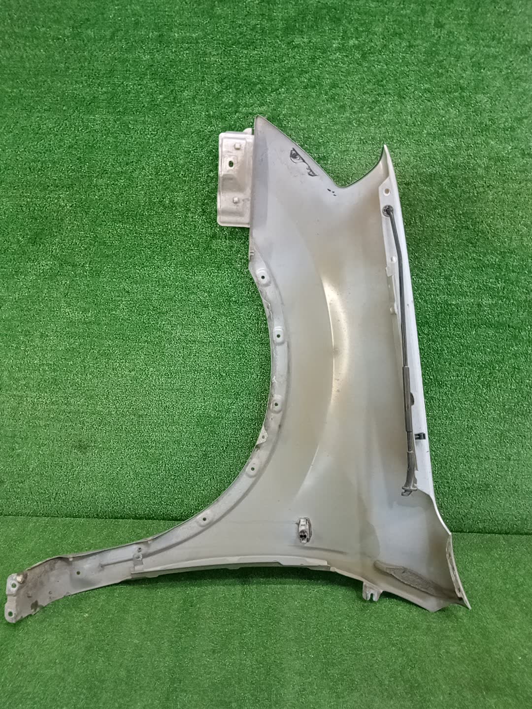 Крыло правое переднее NISSAN DUALIS J10, KNJ10, KJ10, NJ10 96946 5 ракурс
