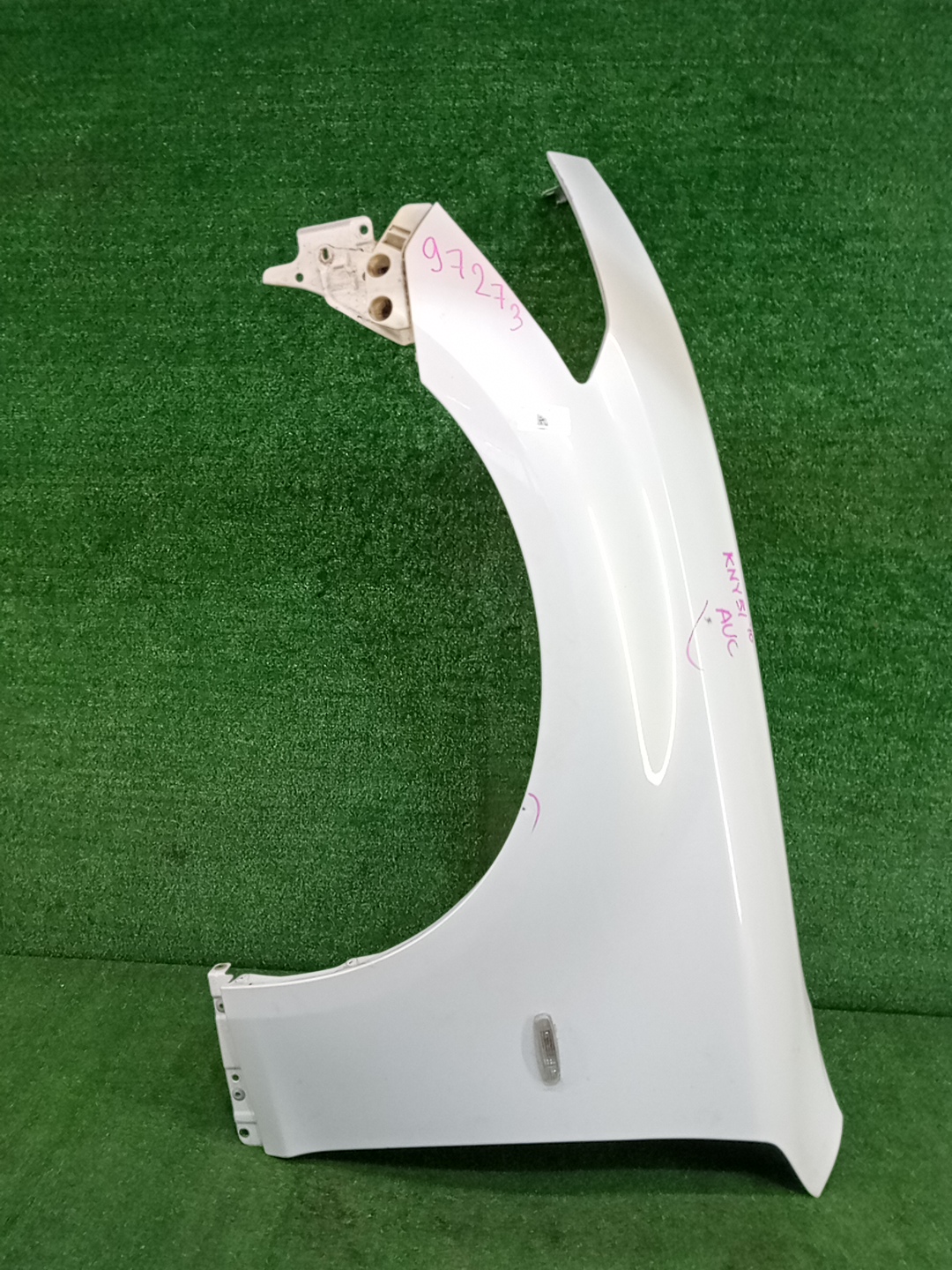 Крыло левое переднее NISSAN FUGA Y51 97273 1 ракурс