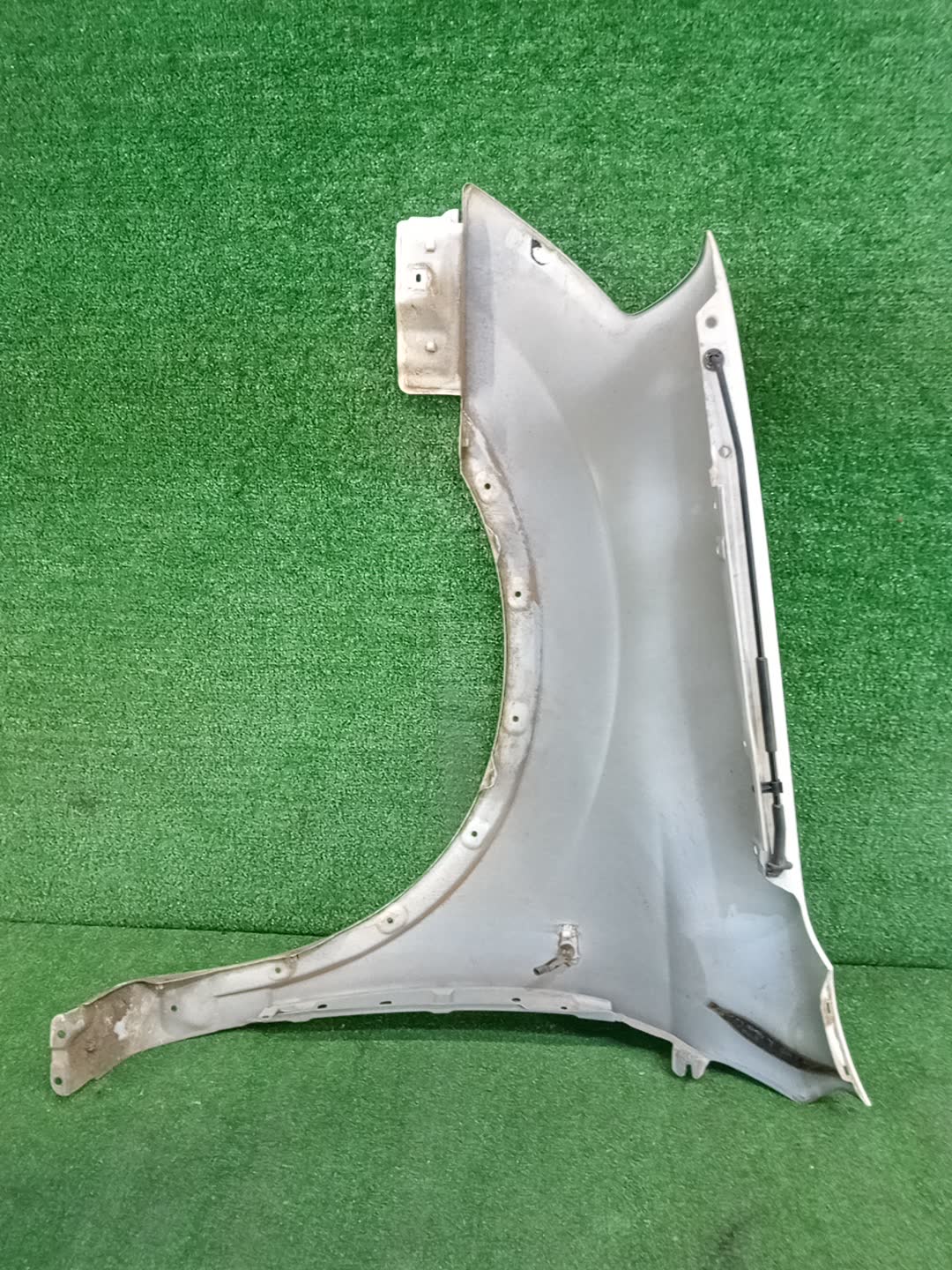 Крыло правое переднее NISSAN DUALIS J10, KNJ10, KJ10, NJ10 97648 3 ракурс