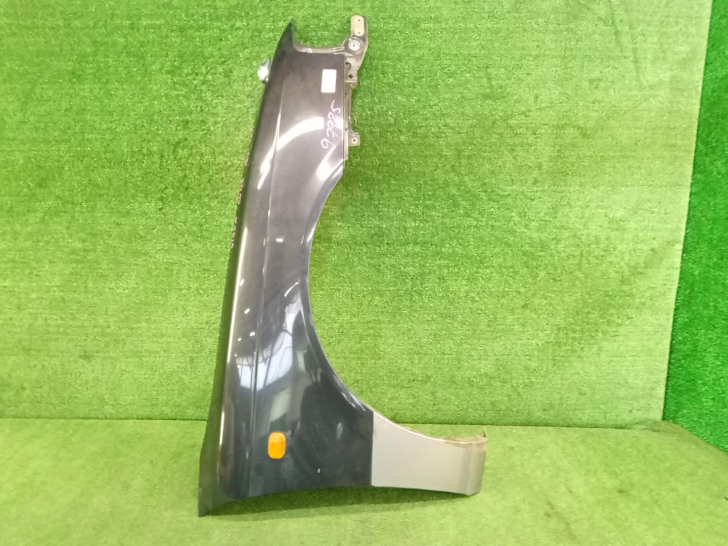 Крыло правое переднее TOYOTA VISTA CV43 97925 1 ракурс