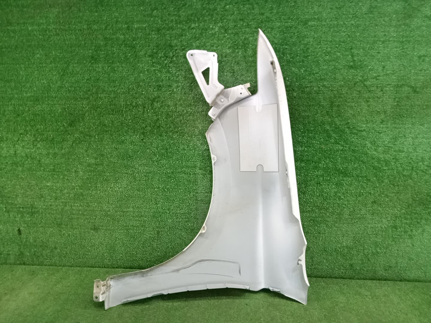 Крыло правое переднее MITSUBISHI OUTLANDER GG2W, GF8W, GF7W 97986 3 ракурс