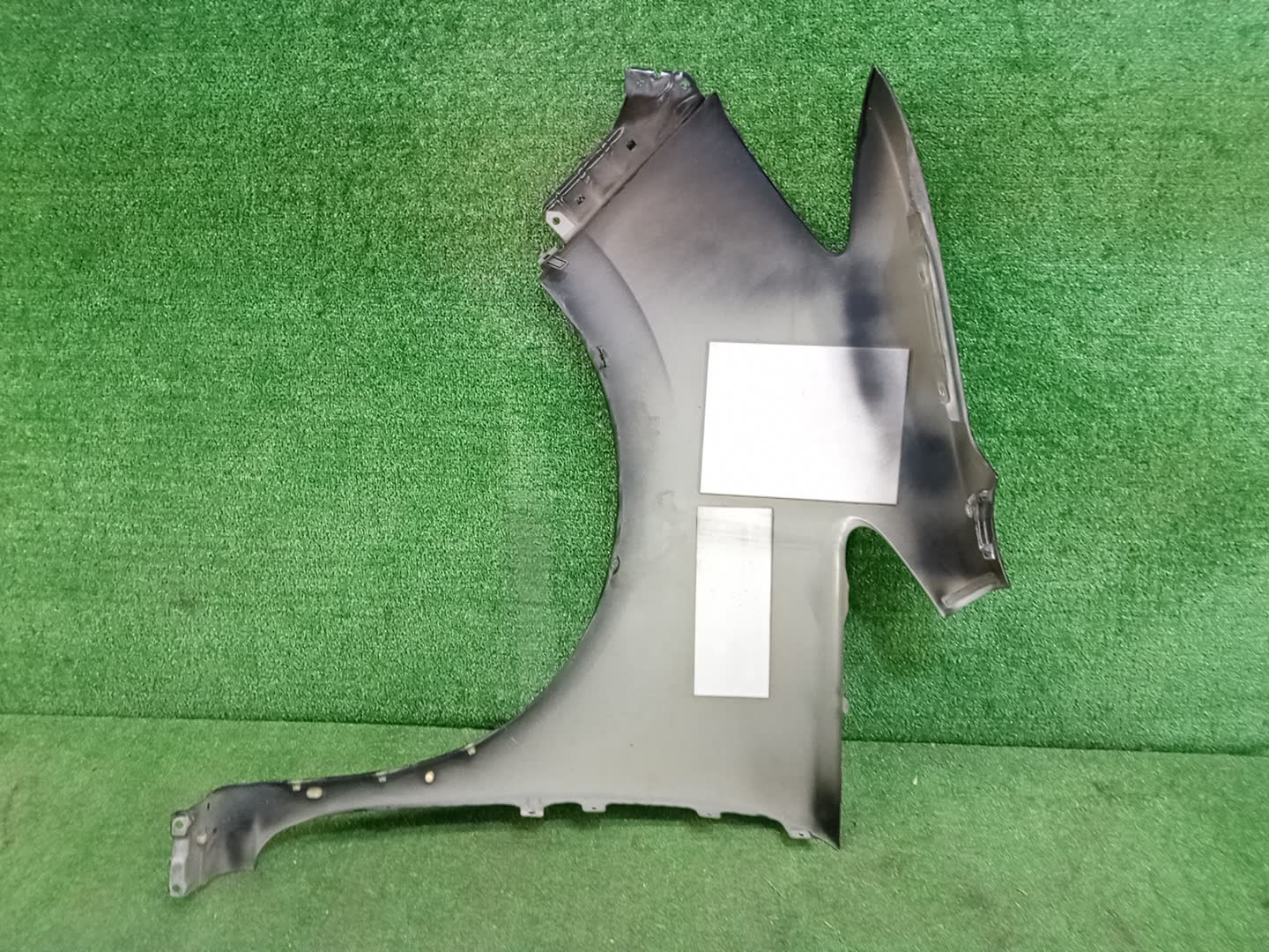 Крыло правое переднее NISSAN SERENA C26 98055 3 ракурс