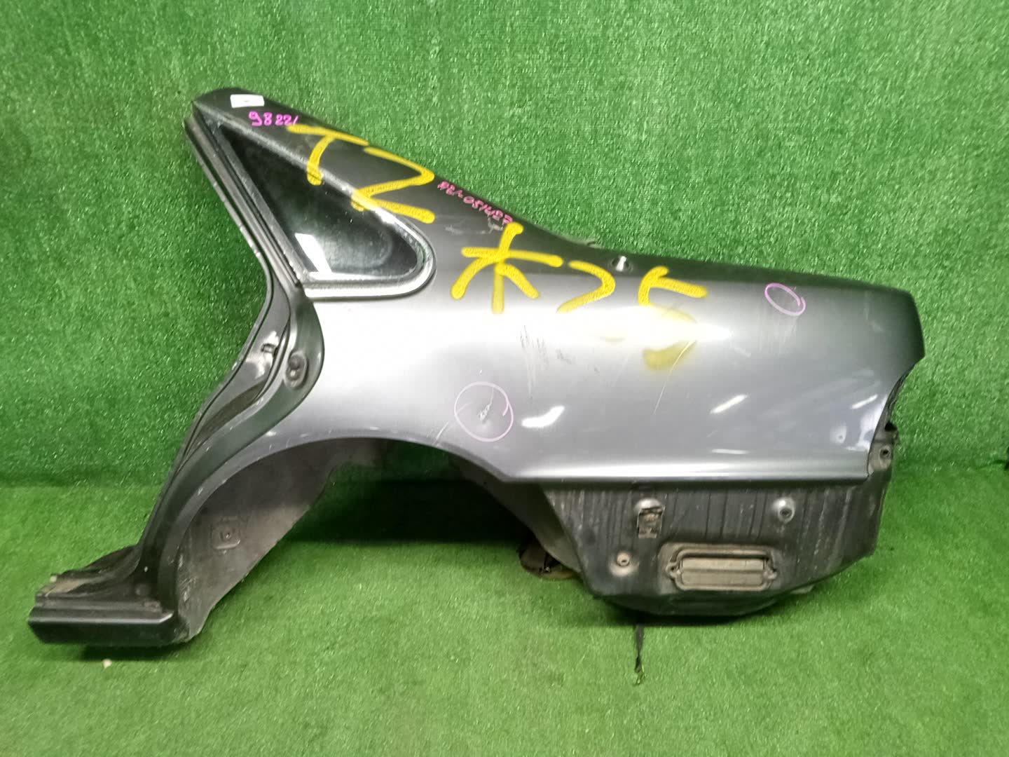 Крыло левое заднее NISSAN CEFIRO A31 98221 1 ракурс