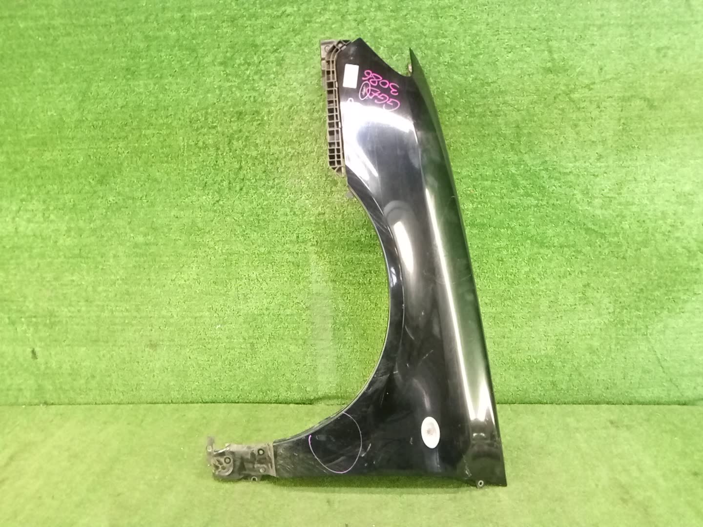 Крыло левое переднее SUBARU IMPREZA WRX, IMPREZA GDA, GGA, GDD, GG2, GG9, GGD, GG3, GGC, GD3, GD2, GD9 98248 1 ракурс