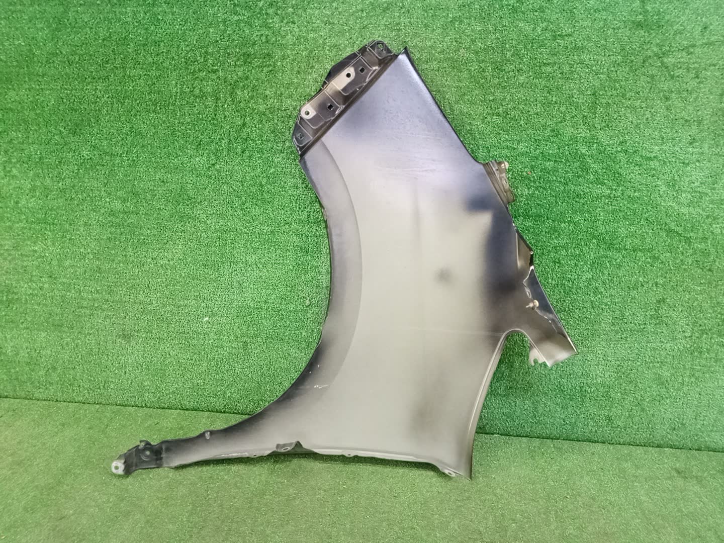 Крыло правое переднее TOYOTA NOAH, ESQUIRE ZWR80G, ZRR85W, ZRR80W, ZWR80W, ZRR80G, ZRR85G 98271 3 ракурс