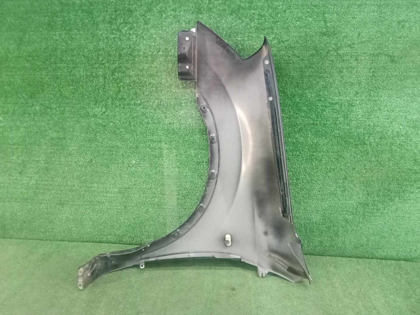 Крыло правое переднее NISSAN DUALIS J10, KNJ10, KJ10, NJ10 99137 3 ракурс