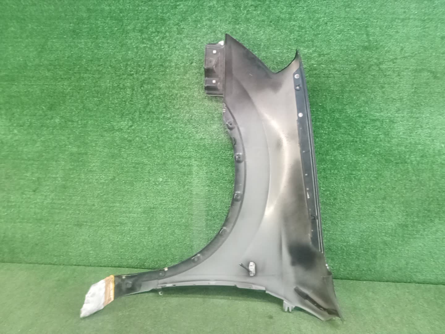 Крыло правое переднее NISSAN DUALIS J10, KNJ10, KJ10, NJ10 99161 2 ракурс